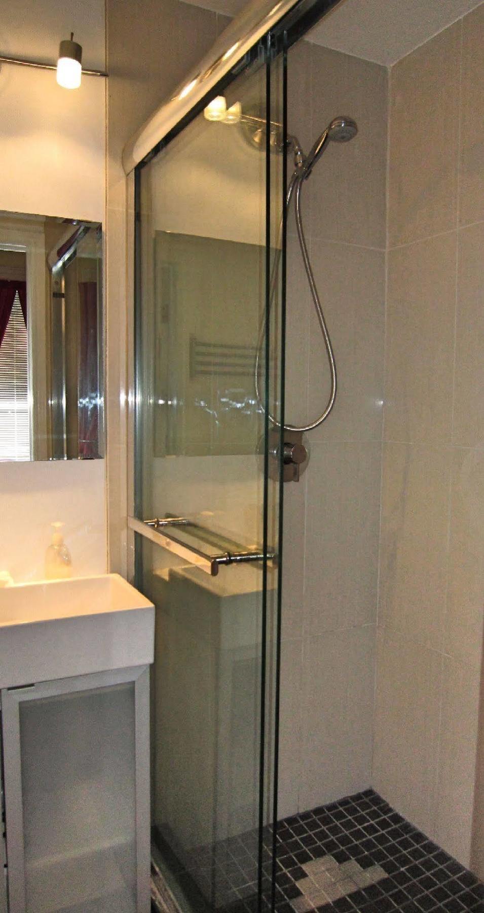 Spadina 11 Guesthouse Торонто Екстер'єр фото